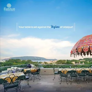 The Ramvilas - A Rooftop Pichola View Hotel